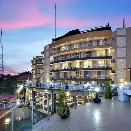 Protea Hotel By Marriott Kampala Skyz Extérieur photo